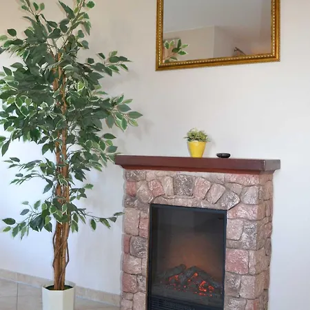 - 3 Separate Wohungen Frankstr 6 Mit Wlan, Ruhig, 1xeg Mit Terrasse Und 2xog Apartman Zinnowitz